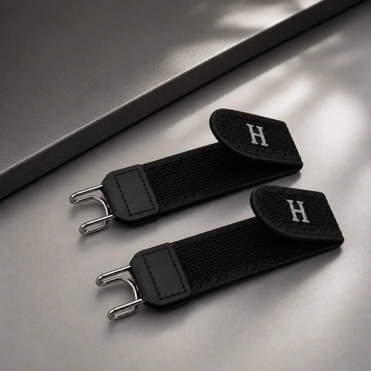 BUCKLELESS BELT HOOK
